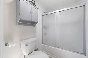12 Louise St, Auburn, ME 04210 - Photo 9