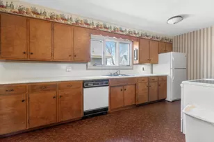 192 Harriet St, South Portland, ME 04106 - Photo 9
