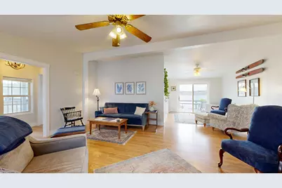 23 Little Cobbossee Avenue, Winthrop, ME 04364 - Photo 9