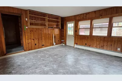 431 Raymond Street, Rumford, ME 04276 - Photo 3