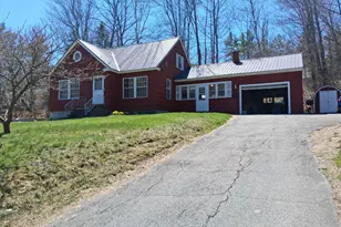 431 Raymond St, Rumford, ME 04276 - Photo 1