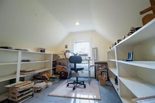 431 Newburgh Rd, Hermon, ME 04401 - Photo 9