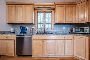 22 Davis St, Portland, ME 04102 - Photo 27