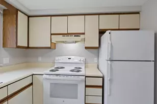 139 Broadway, South Portland, ME 04106 - Photo 9