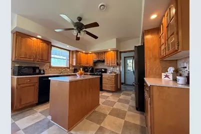 20 Guy Street, Houlton, ME 04730 - Photo 9