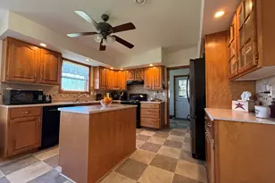 20 Guy St, Houlton, ME 04730 - Photo 9