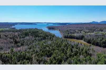 2413 U.S. 1, Sullivan, ME 04664 - Photo 3