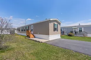 9 Circus Pl, Brunswick, ME 04011 - Photo 1