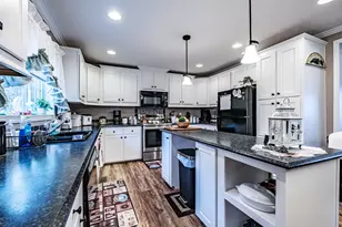 33 Church St, West Paris, ME 04289 - Photo 19