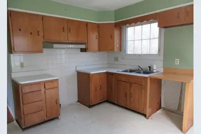 155 Washington Street, Baileyville, ME 04694 - Photo 9