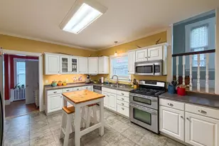 374 Center St, Bangor, ME 04401 - Photo 9