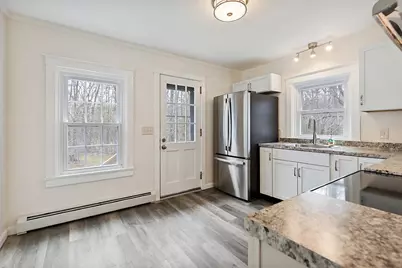 204 Cony Street, Augusta, ME 04330 - Photo 9