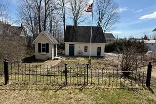 129 Main St, Houlton, ME 04730 - Photo 35