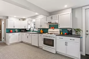 34 Dartmouth St, Biddeford, ME 04005 - Photo 19