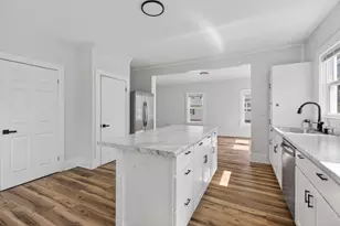 26 Vernon St, Auburn, ME 04210 - Photo 5