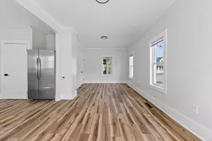 26 Vernon St, Auburn, ME 04210 - Photo 7