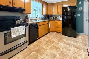 70 Lombard St, Presque Isle, ME 04769 - Photo 9