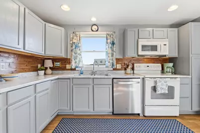 15 W Hill Terrace, Gardiner, ME 04345 - Photo 9