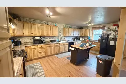 32 High Street, Milo, ME 04463 - Photo 3
