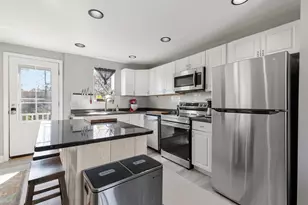313R Warren Ave, Portland, ME 04103 - Photo 7