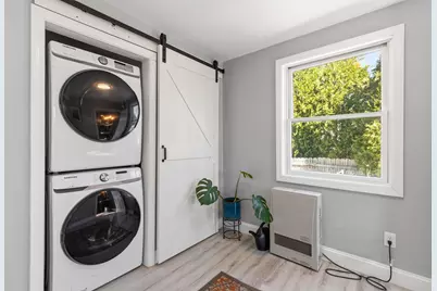 313R Warren Avenue, Portland, ME 04103 - Photo 11
