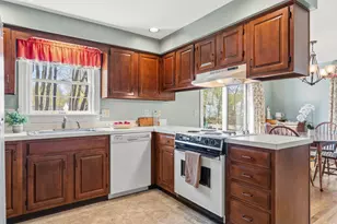15 Coachlight Ln, Portland, ME 04102 - Photo 15