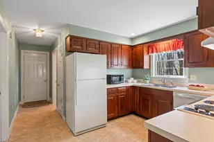 15 Coachlight Ln, Portland, ME 04102 - Photo 13