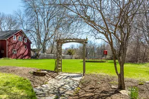 48 Winter St, Topsham, ME 04086 - Photo 9