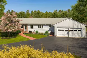 69 Falmouth Rd, Falmouth, ME 04105 - Photo 3