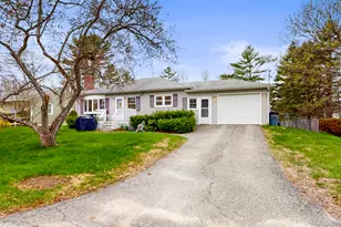10 Riley St, Lewiston, ME 04240 - Photo 3