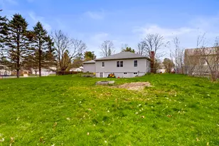10 Riley St, Lewiston, ME 04240 - Photo 37