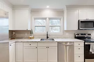 10 Riley St, Lewiston, ME 04240 - Photo 5