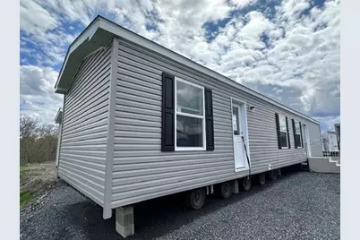 19 Bartlett Street, Fairfield, ME 04937 - Photo 1