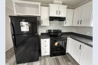 19 Bartlett Street, Fairfield, ME 04937 - Photo 13