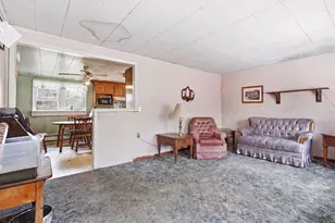 392 Elm St, Mechanic Falls, ME 04256 - Photo 13