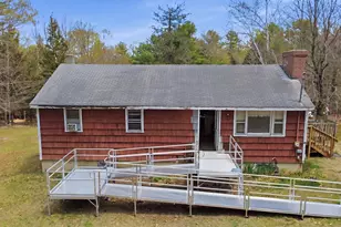 392 Elm St, Mechanic Falls, ME 04256 - Photo 1