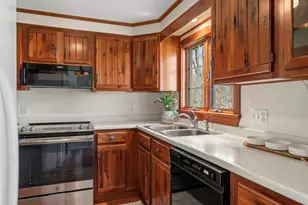 6 Matthews Ave, Bath, ME 04530 - Photo 9