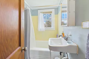 27 Water St, Orono, ME 04473 - Photo 15