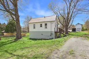 27 Water St, Orono, ME 04473 - Photo 3