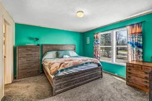 1047 Sunset Ave, Glenburn, ME 04401 - Photo 15