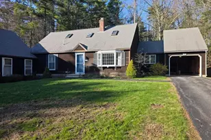 38 Cluf Bay Rd, Brunswick, ME 04011 - Photo 3