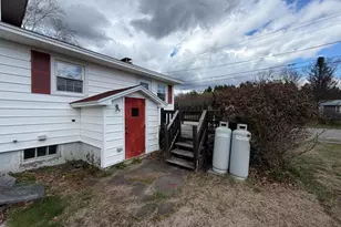 43 Elm St, East Millinocket, ME 04430 - Photo 5