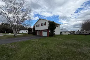 43 Elm St, East Millinocket, ME 04430 - Photo 9