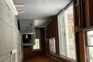 110 Mountain St, Camden, ME 04843 - Photo 11