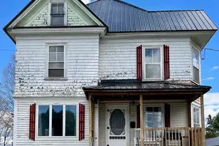 25 Elm St, Houlton, ME 04730 - Photo 1