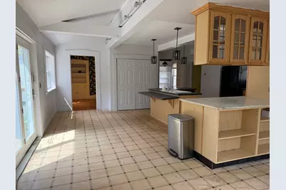 275 Essex Street, Bangor, ME 04401 - Photo 9