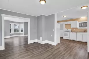 25 Pendleton St, Brewer, ME 04412 - Photo 9