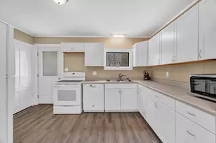 25 Pendleton St, Brewer, ME 04412 - Photo 3