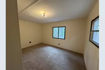 896 Middle Road, Dresden, ME 04342 - Photo 17
