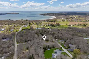 82 Hunts Point Rd, Cape Elizabeth, ME 04107 - Photo 5